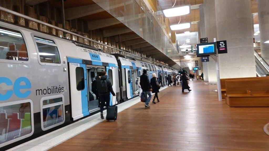 Nanterre; RER E : le trafic coupé entre Nanterre et Haussmann pendant une heure